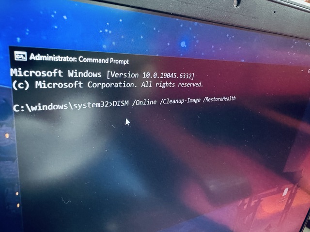 Gõ 2 lệnh này hàng tuần, máy tính Windows không còn biết 'chậm' là gì - Ảnh 1.